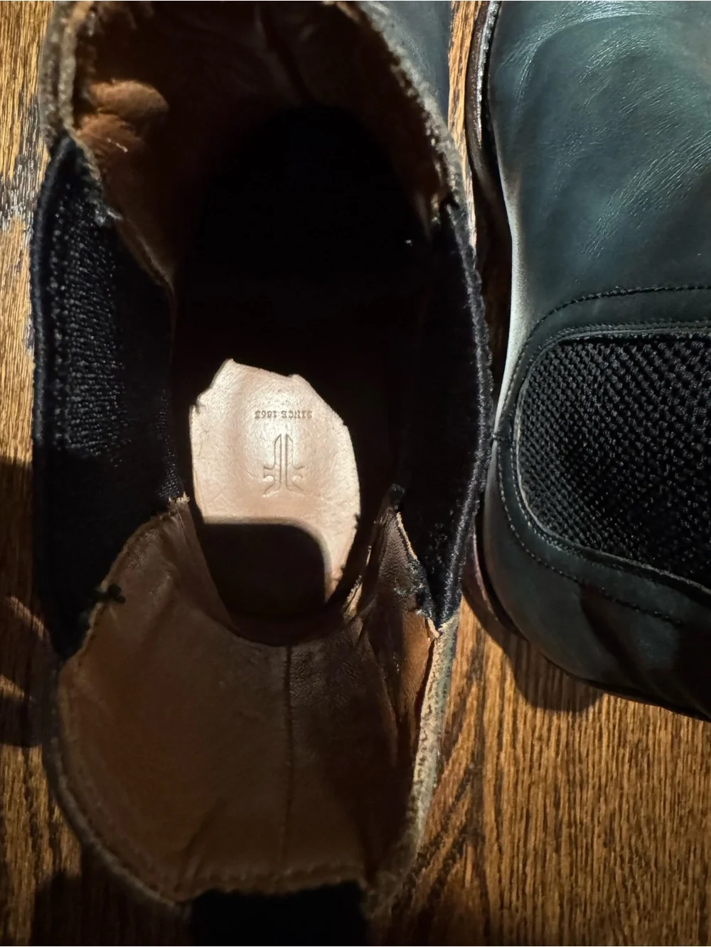 Frye Black Leather Chukka Chelsea Boots